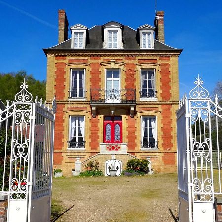 L'Ajoussienneヴィラ エクステリア 写真